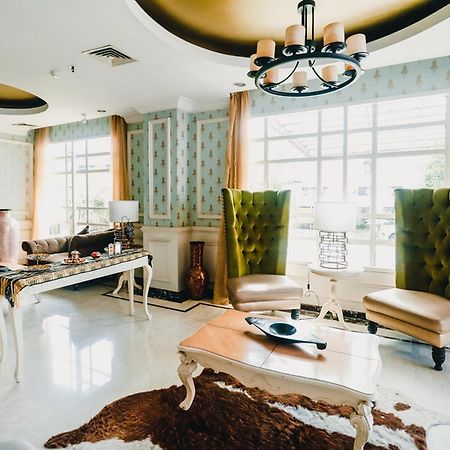 Reddoorz Premium @Jalan Jendral Sudirman Palembang Hotel Bagian luar foto